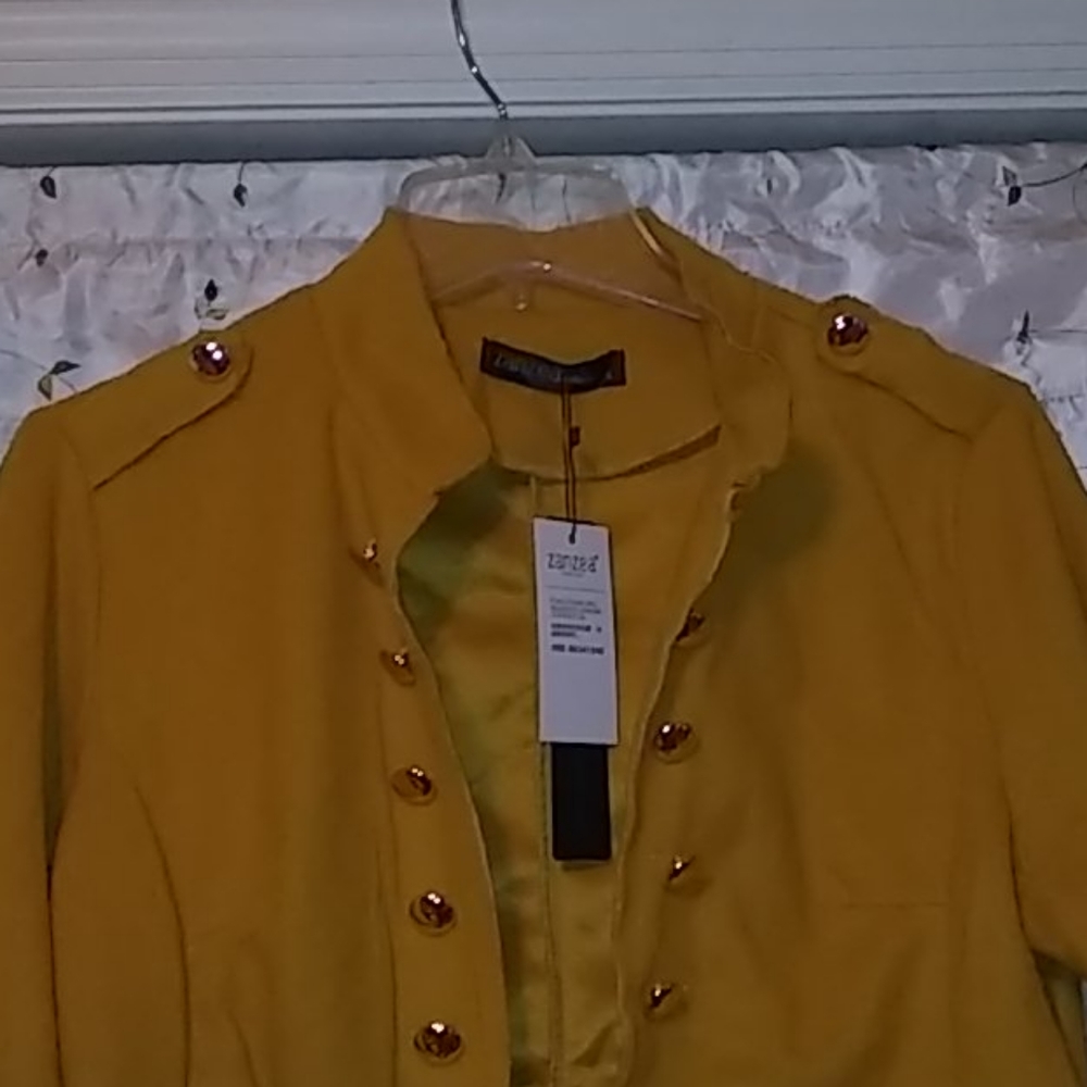 Ladies Jacket - Picture 4 of 12